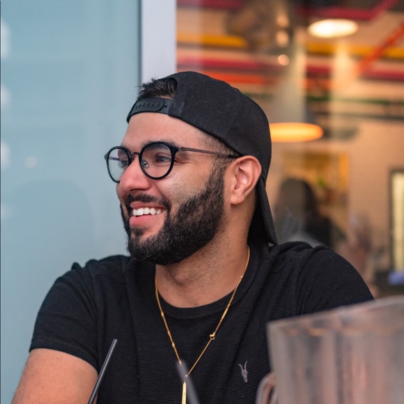 Meet your Posher, Hugo - Picture 1 of 1